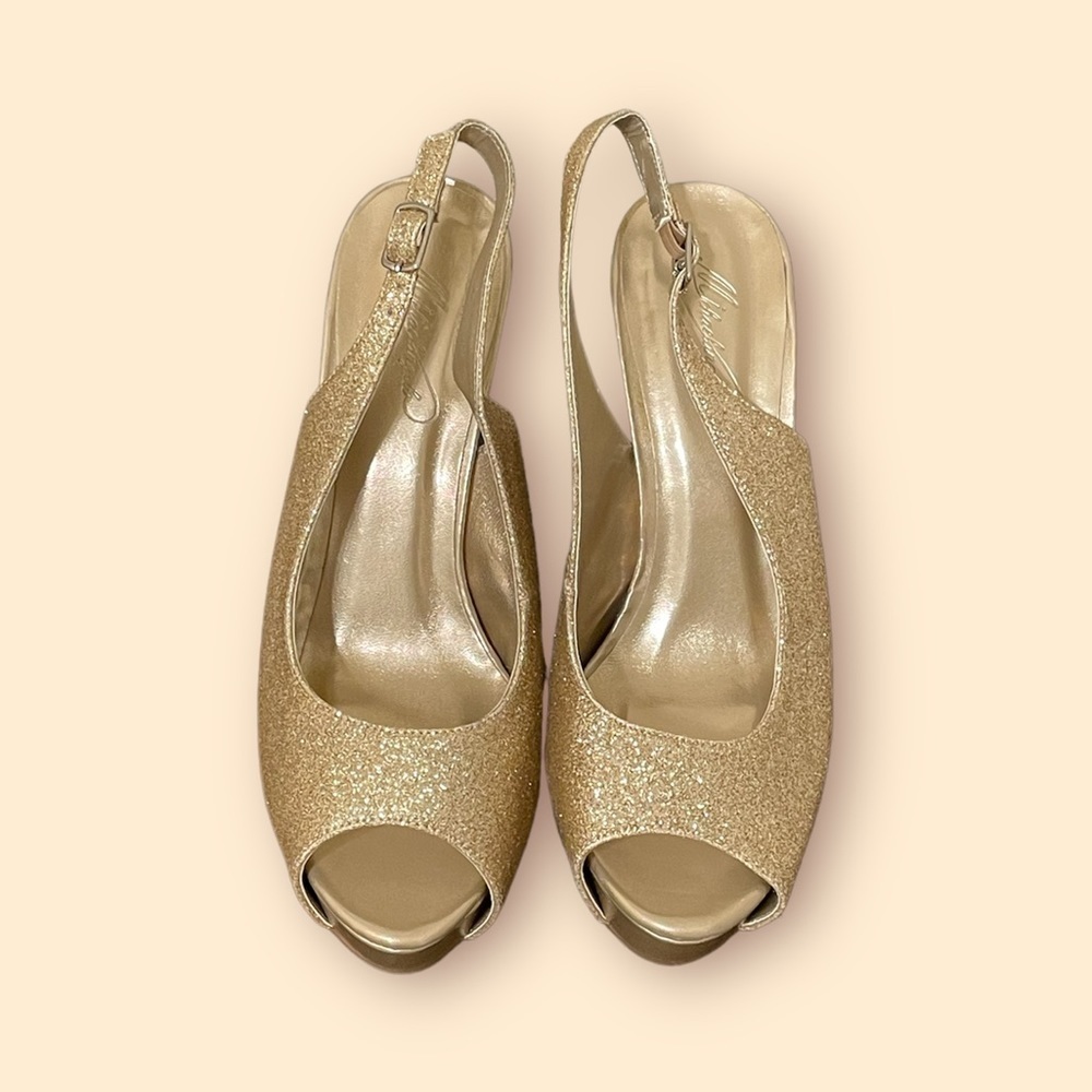 NWT Michaelangelo Glitter Peep High Heels (NWT)